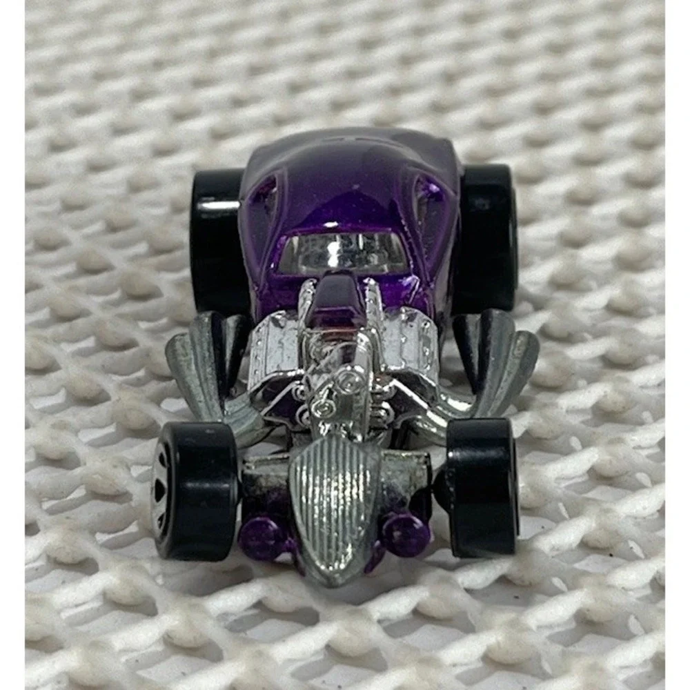 2002 HOTWHEELS 1/4 MILE COUPE PURPLE 1:64 DIECAST 3